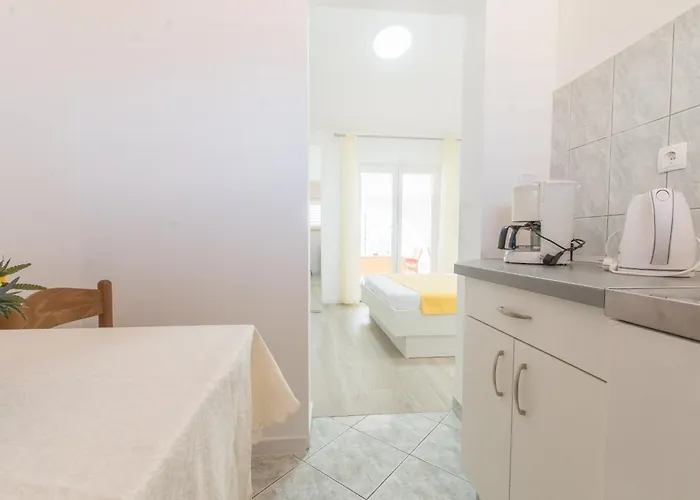 Appartamento Quiet Area Rose Makarska